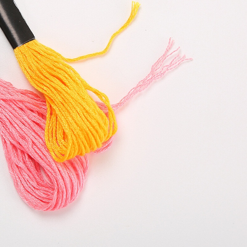 50 pz. Filo da Ricamo a Colori - Cotton Embroidery Thread Skeins recensione e prezzo